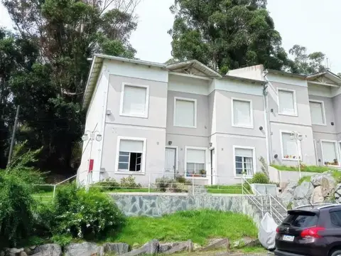 Dúplex en venta en Zona Calvario - 2 Dormitorios 1 Baño - 105Mts2 - complejo lindante de sierras