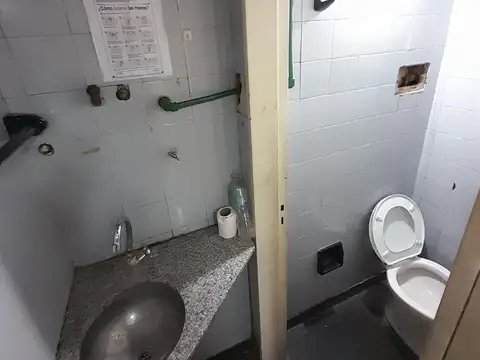 José Hernández 2400