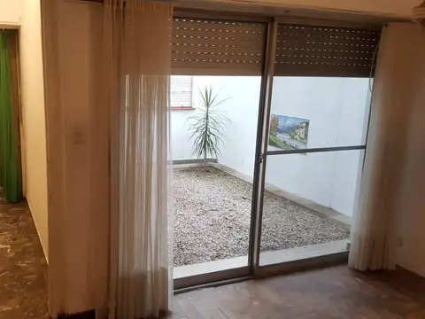 Depto Tipo Casa en Alquiler de 2 ambientes