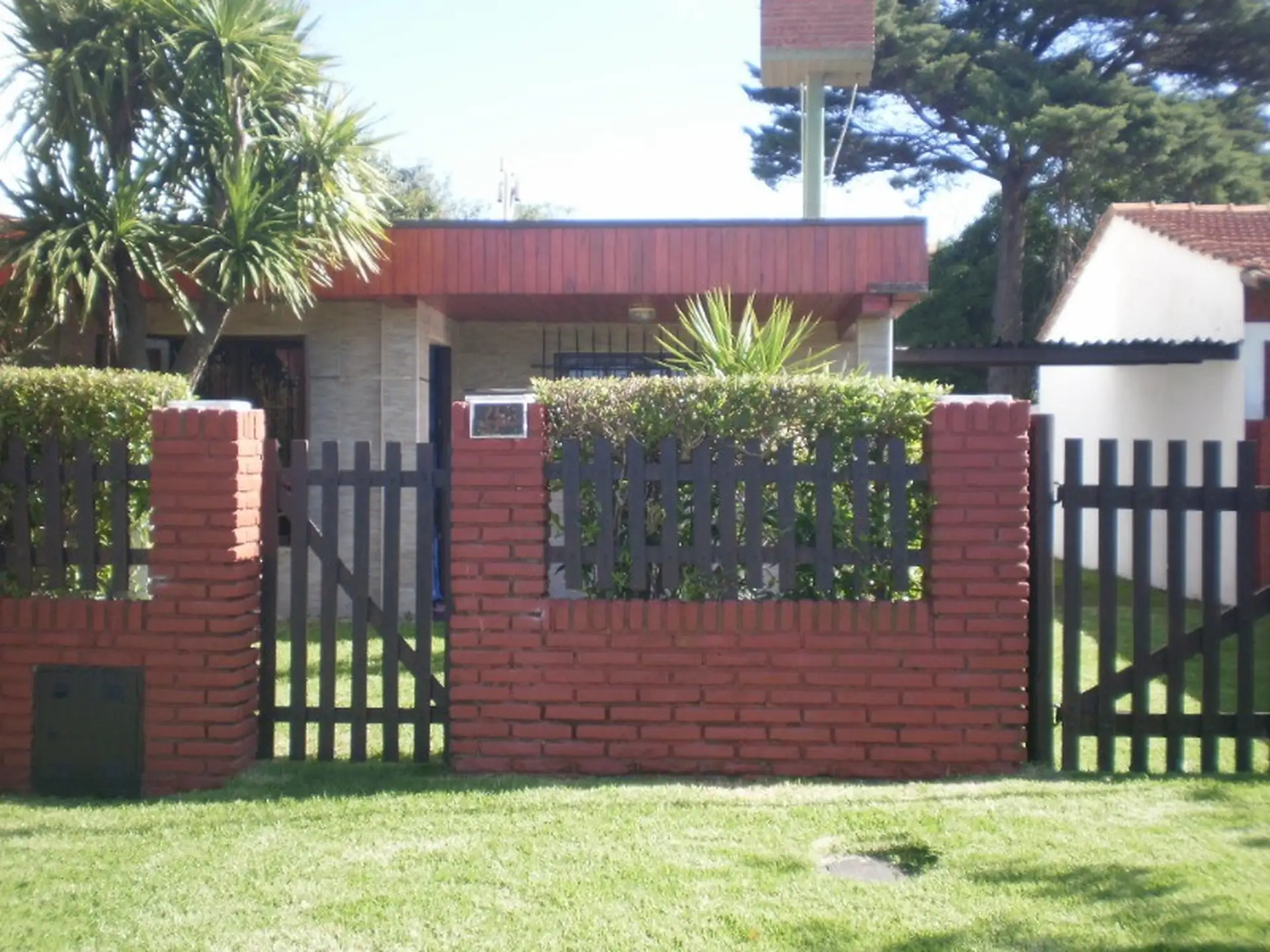 Casa 3 Ambientes con Gran Parque