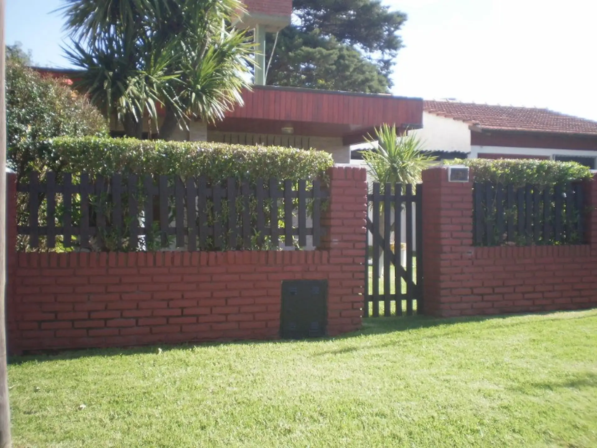 Casa 3 Ambientes con Gran Parque