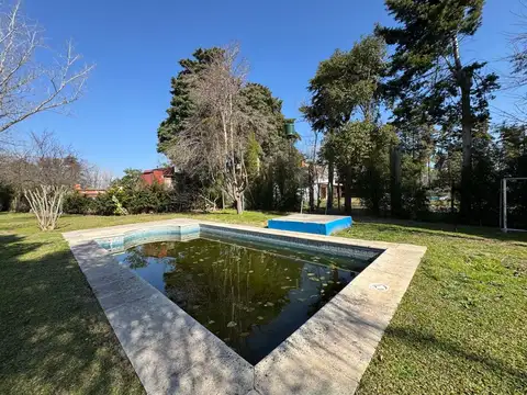 Quincho con pileta en Los Pioneros