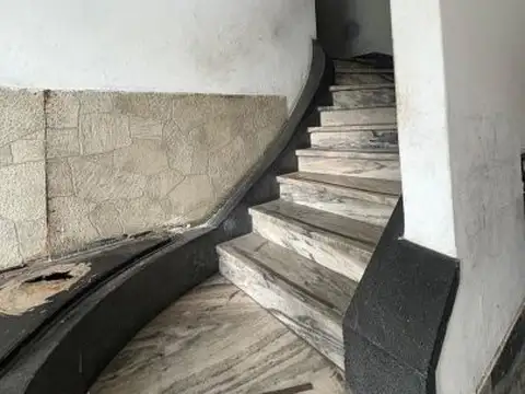 Avenida Montes De Oca 800, Piso 1