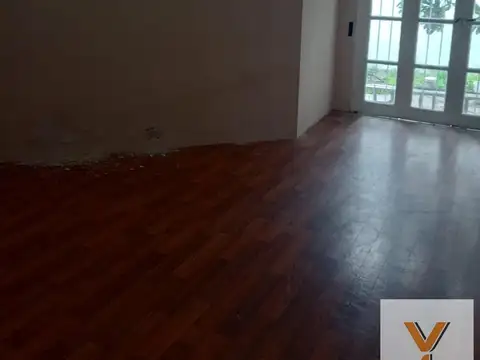 Oficina en Alquiler al Este