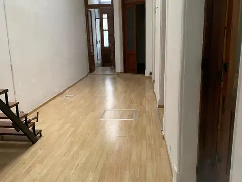 Depto Tipo Casa en Alquiler de 5 ambientes