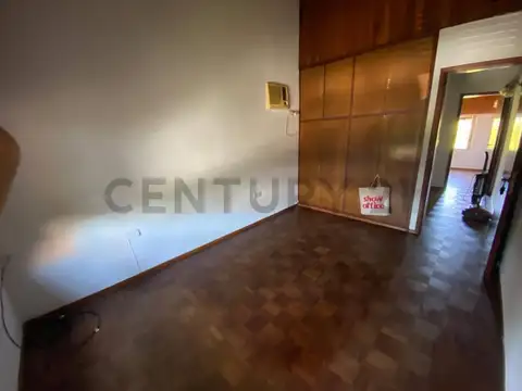 15 entre 522 y 523 , Piso 0
