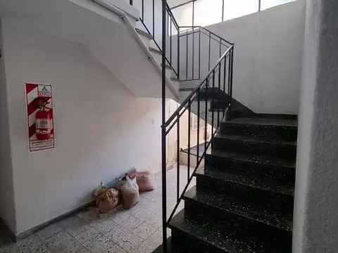 Espora 1000, Piso 1