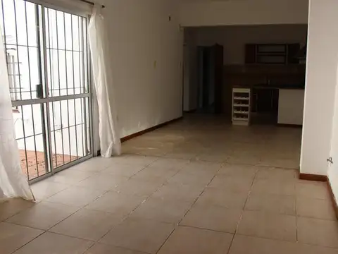 8 DE NOVIEMBRE AL 600 - VENTA DE CASA DE 2 DORMITORIOS EN ROSARIO
