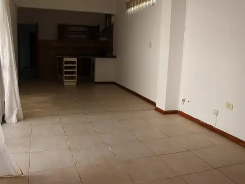 8 DE NOVIEMBRE AL 600 - VENTA DE CASA DE 2 DORMITORIOS EN ROSARIO