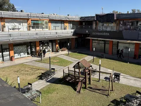 Francisco Alvarez Solares Open Shop - Bajada Gorriti