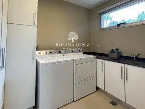 Casa en Venta al Oeste