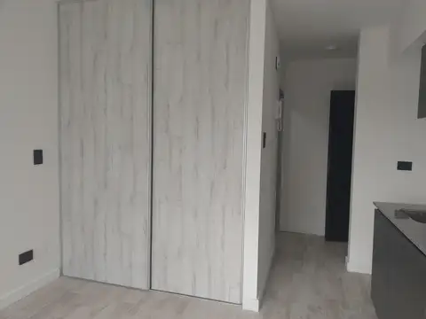 Monoambiente con balcòn en alquiler