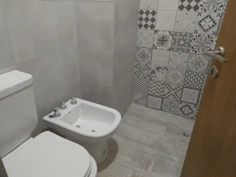 Monoambiente con balcòn en alquiler