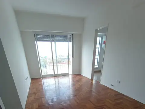 PELLEGRINI 1900, Piso 10