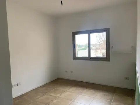 Casa en Alquiler de 4 dormitorios