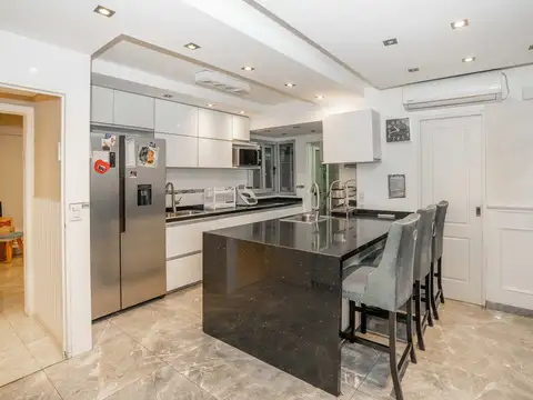 Departamento 4 ambientes con 2 baños