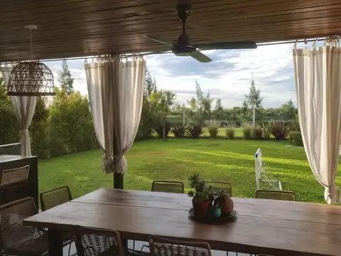 Casa  en Venta en Carpinchos, Nordelta