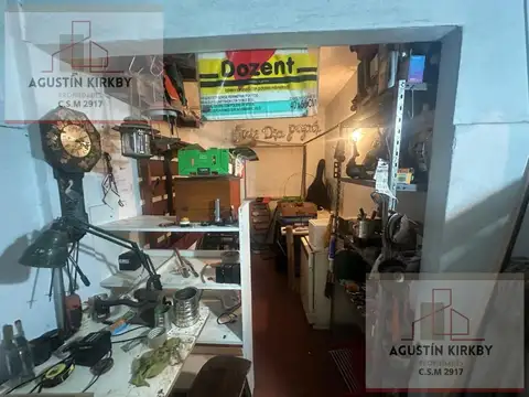 Venta INMUEBLE COMERCIAL en Centro de Moreno (Lote con galpón y vivienda)