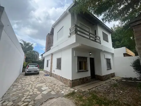 CHALET EN ALQUILER DOS PLANTAS ITUZAINGO NORTE !!!