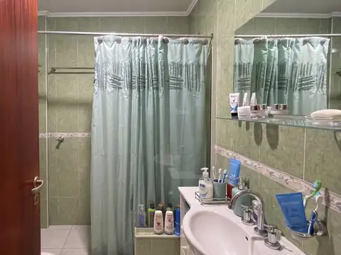 Venta | Dpto. 2D con cochera | Edificio Jazmín