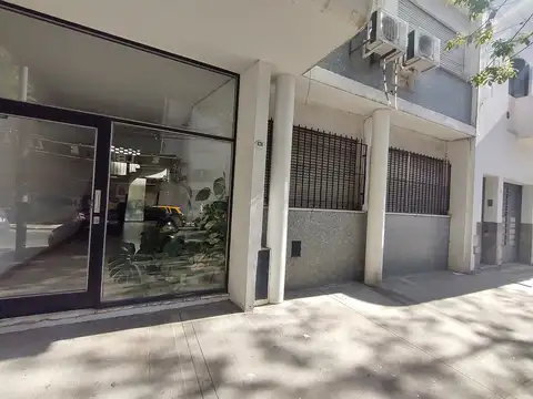 Charlone 600, Piso pb