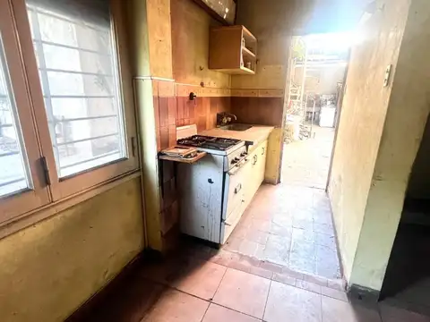 Venta Casa multifliar. a refaccionar en El Palomar