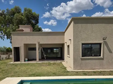 Casa en Venta con 1 cochera
