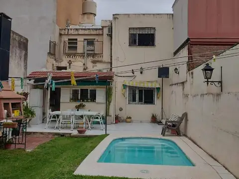 Casa 3 ambientes con 2 baños