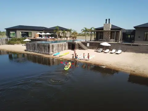 Terreno en Venta 26  mts Fondo