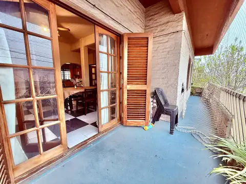 Depto Tipo Casa en Venta 25 años