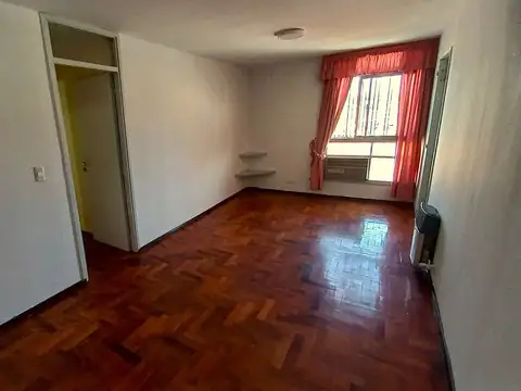 Avenida Juan B. Justo 300
