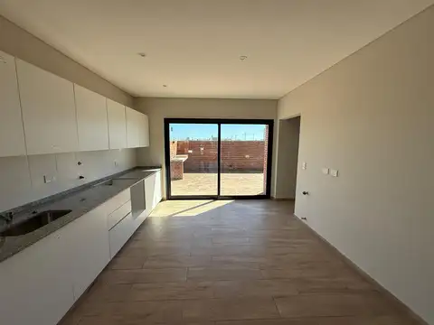 Casa en Venta al Oeste