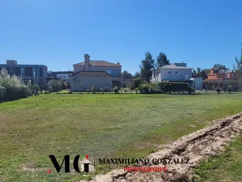 Terreno en Venta 50  mts Fondo