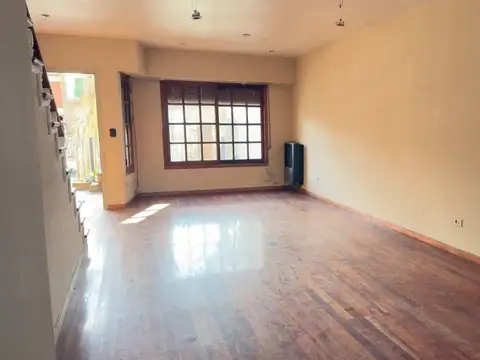 Depto Tipo Casa en Venta en Parque Avellaneda, USD 239.000