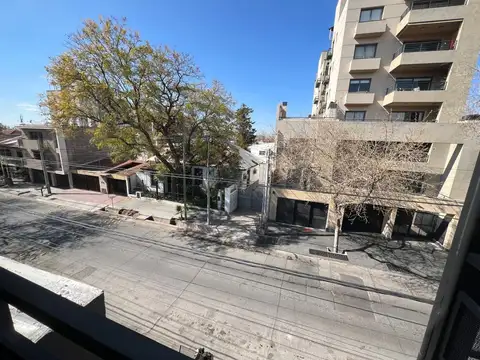Roque Sáenz Peña 1200