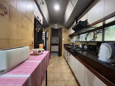 Casa en venta de 4 ambientes Apta Crédito, Lanús O
