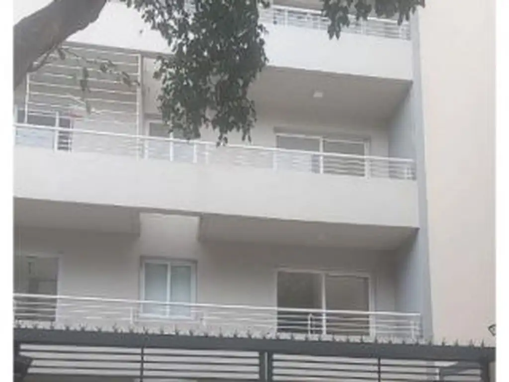 Carlos Lopez 2200 5° , Piso 5