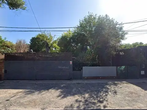 Casa 3 amb. con local en alquiler. Villa Udaondo