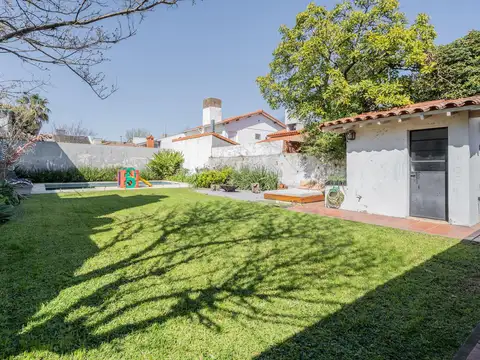 Depto Tipo Casa en Venta 50 años