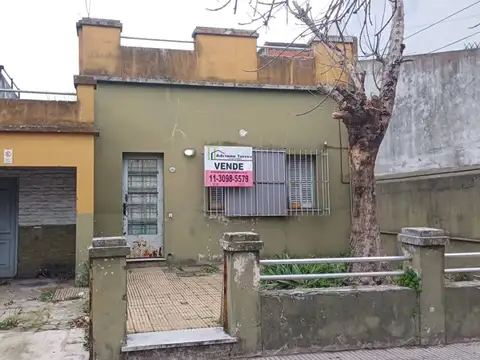 Casa - Venta - Argentina, Capital Federal - Bahia Blanca 1300