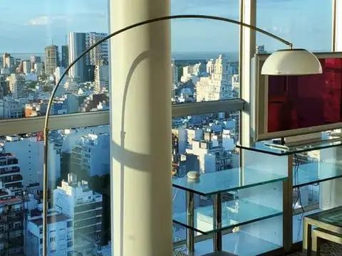 Departamento en Alquiler con 2 cocheras