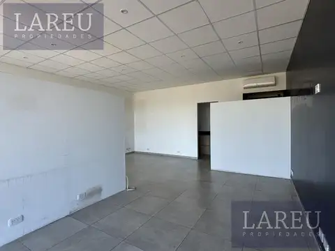 Oficina en Alquiler en Pilar, $ 850.000