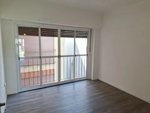 RICCHIERI 100, Piso 8