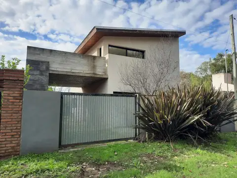 CASA LISTA PARA DISFRUTAR EN ENTORNO TRANQUILO