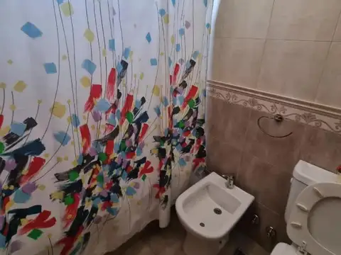 Departamento 5 ambientes con 4 baños