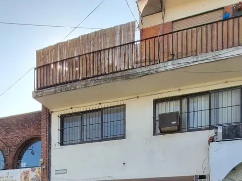 VENTA 5 COCHERAS EN LINIERS