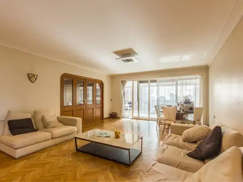 Departamento 7 ambientes con 5 baños