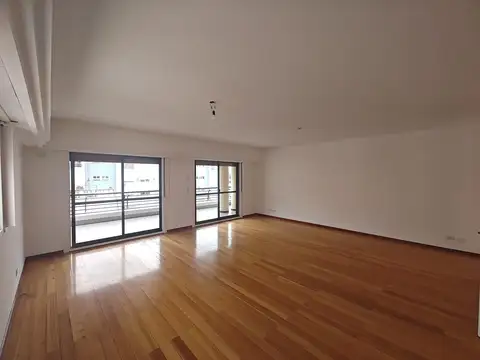 Departamento en Alquiler de 3 dormitorios