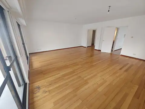 Departamento en Alquiler con 2 cocheras