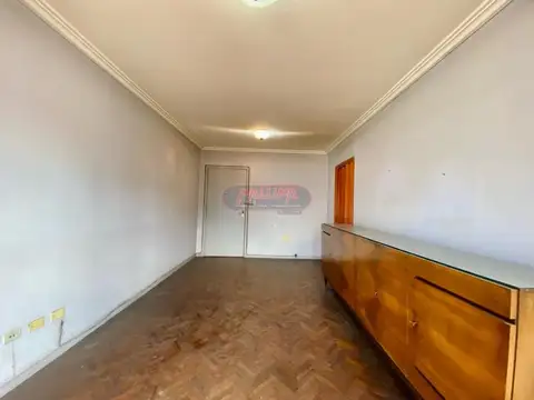 Av. Gral Paz 10700, Piso 2